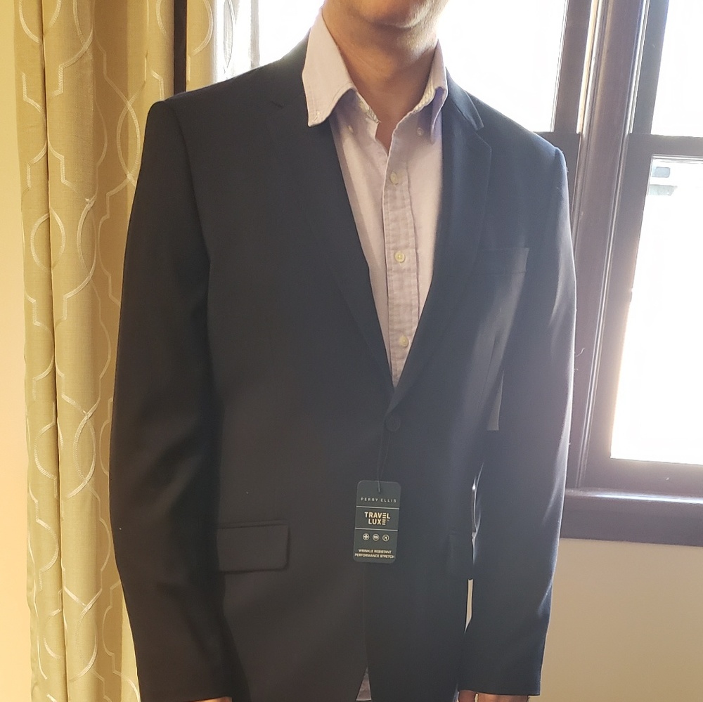 NWT Perry Ellis black Stretchy jacket size 44R